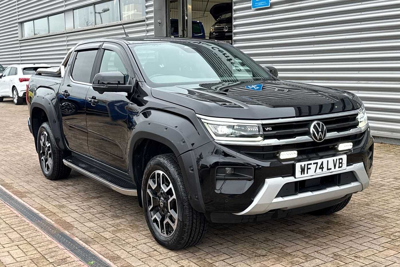 Main listing image - Volkswagen Amarok