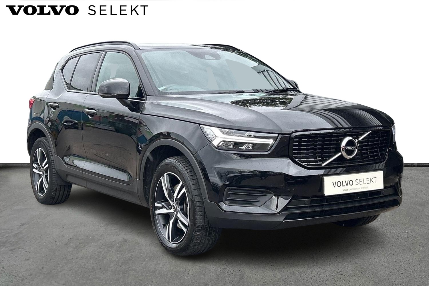 Main listing image - Volvo XC40