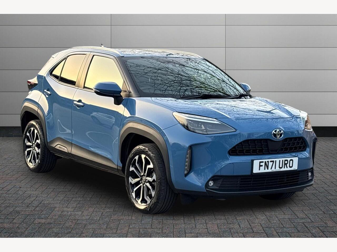 Main listing image - Toyota Yaris Cross