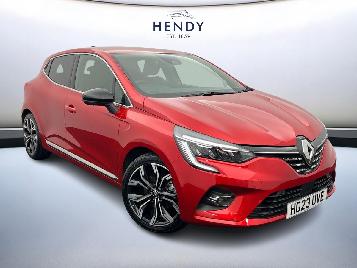 Main listing image - Renault Clio