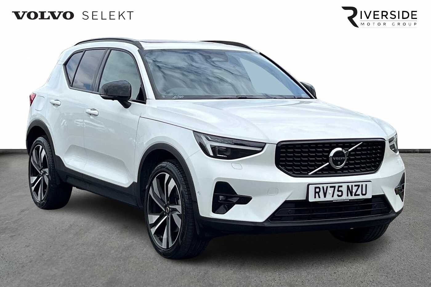 Main listing image - Volvo XC40