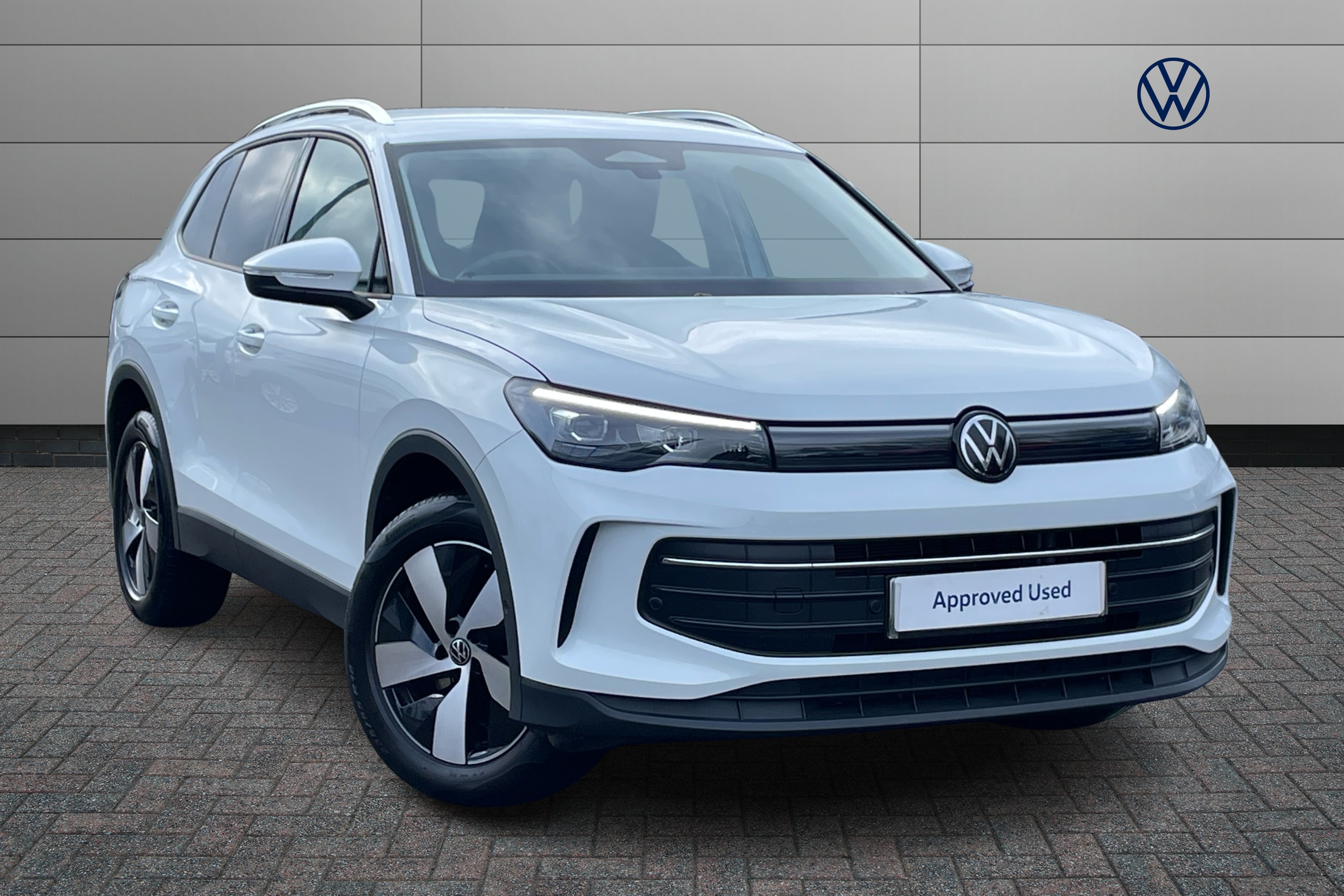 Main listing image - Volkswagen Tiguan