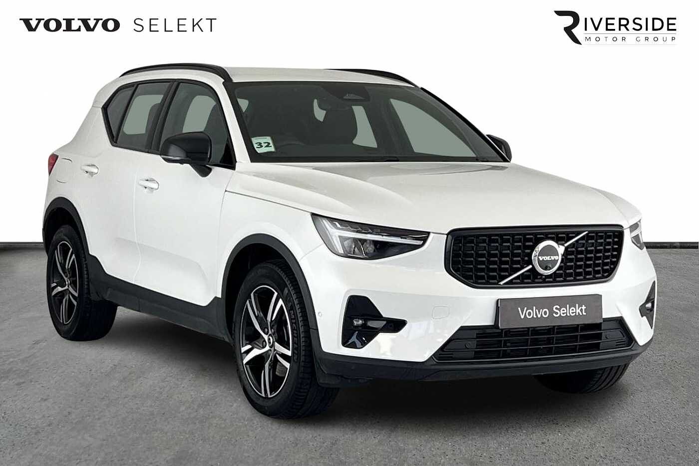 Main listing image - Volvo XC40