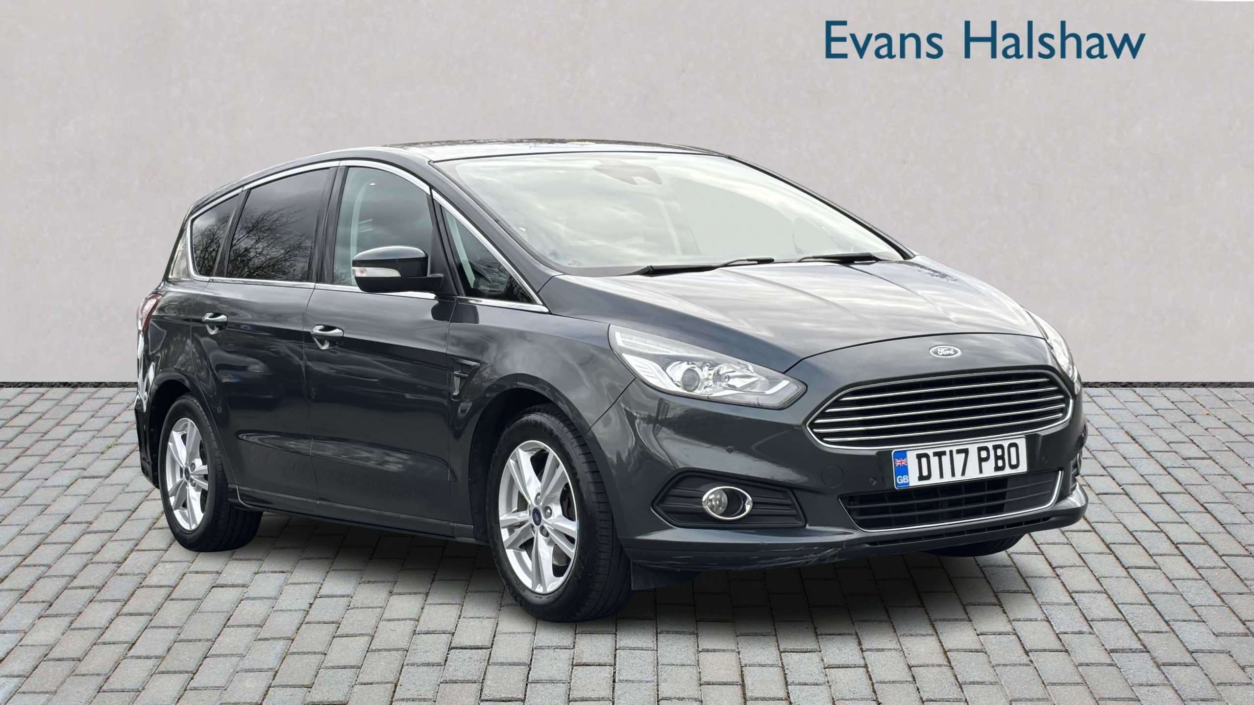 Main listing image - Ford S-MAX