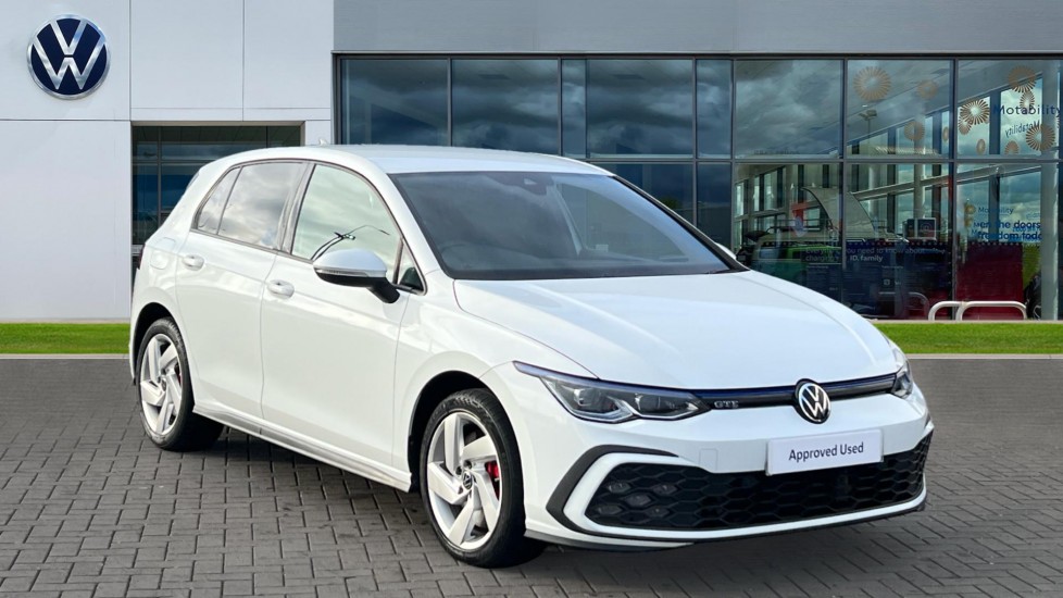 Main listing image - Volkswagen Golf GTE