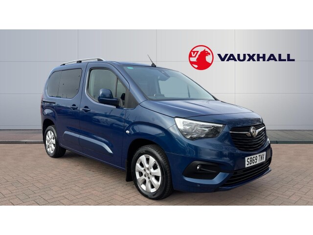 Main listing image - Vauxhall Combo Life
