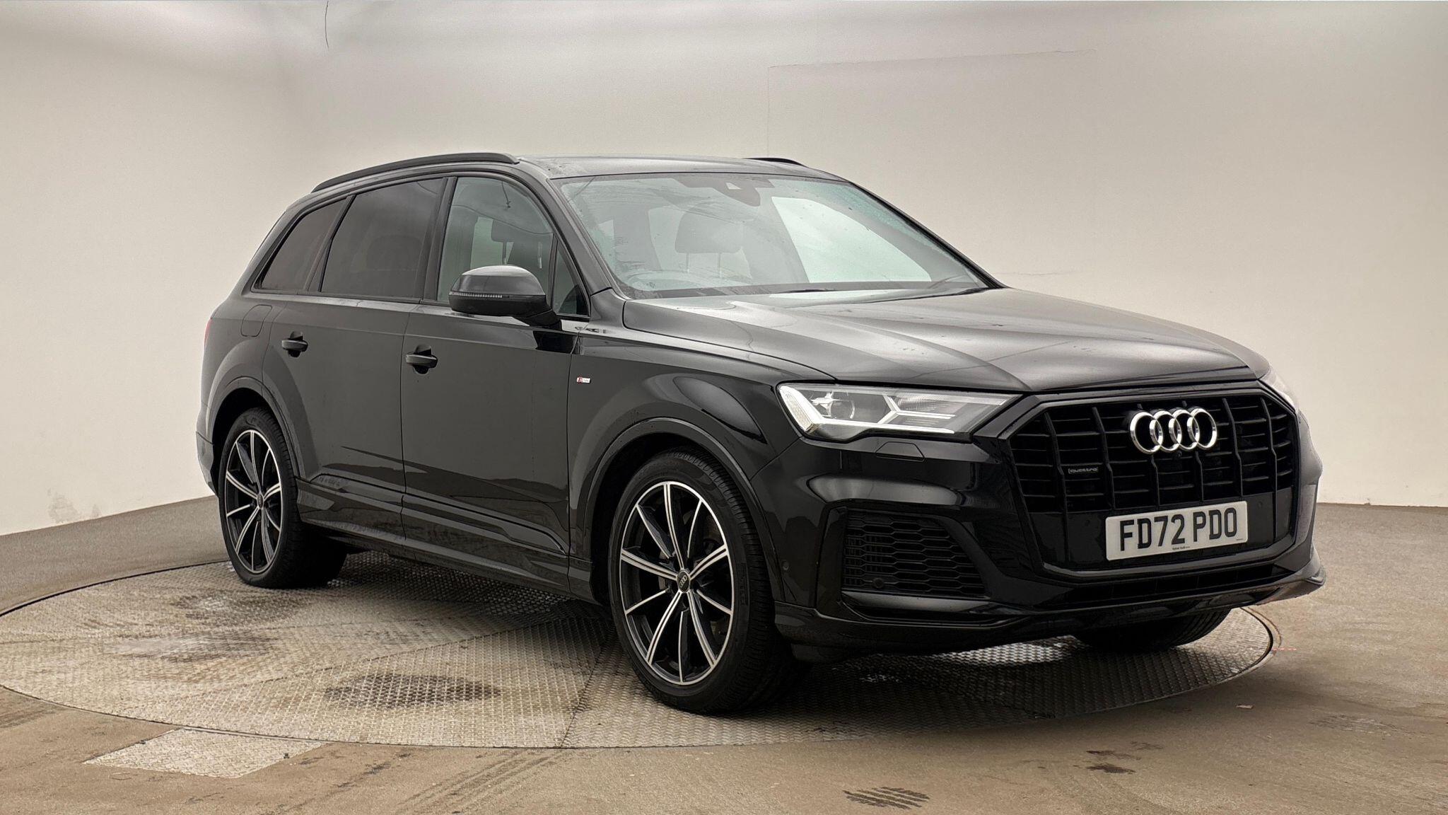 Main listing image - Audi Q7