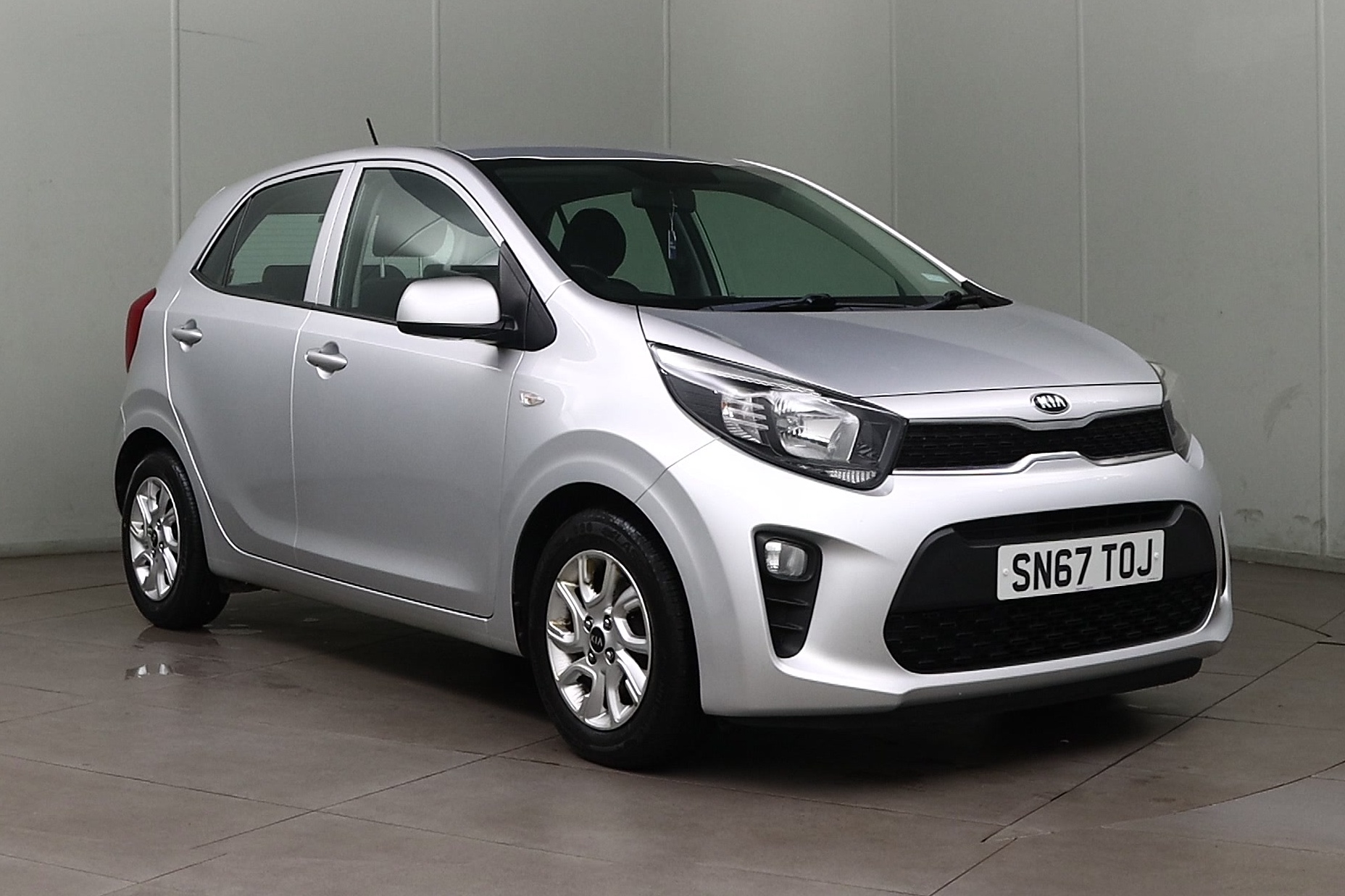 Main listing image - Kia Picanto