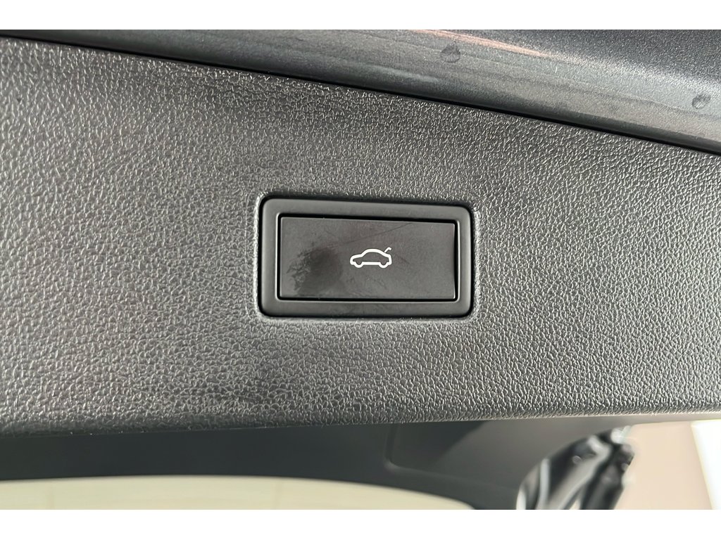 Main listing image - Volkswagen Tiguan Allspace