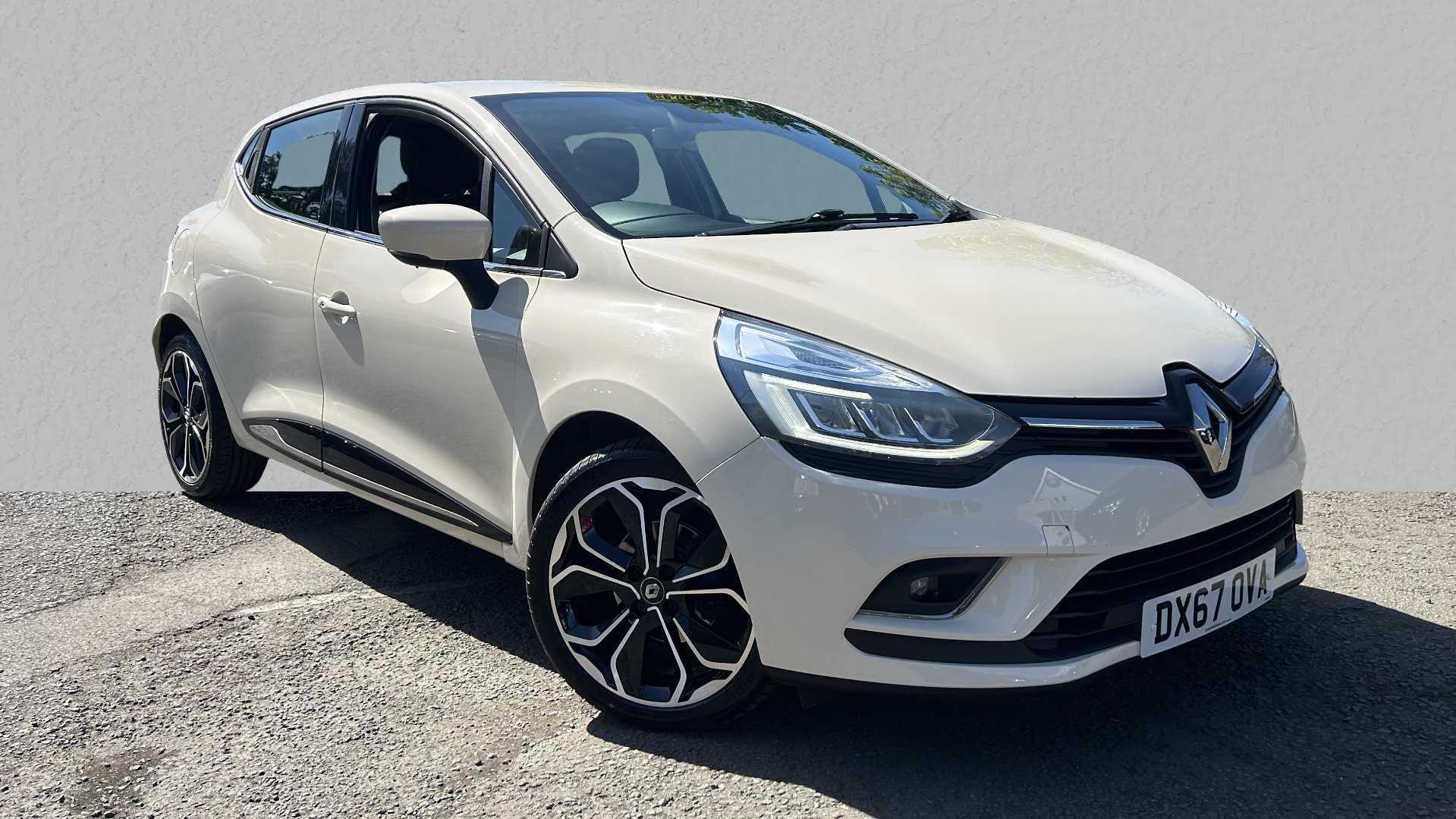 Main listing image - Renault Clio