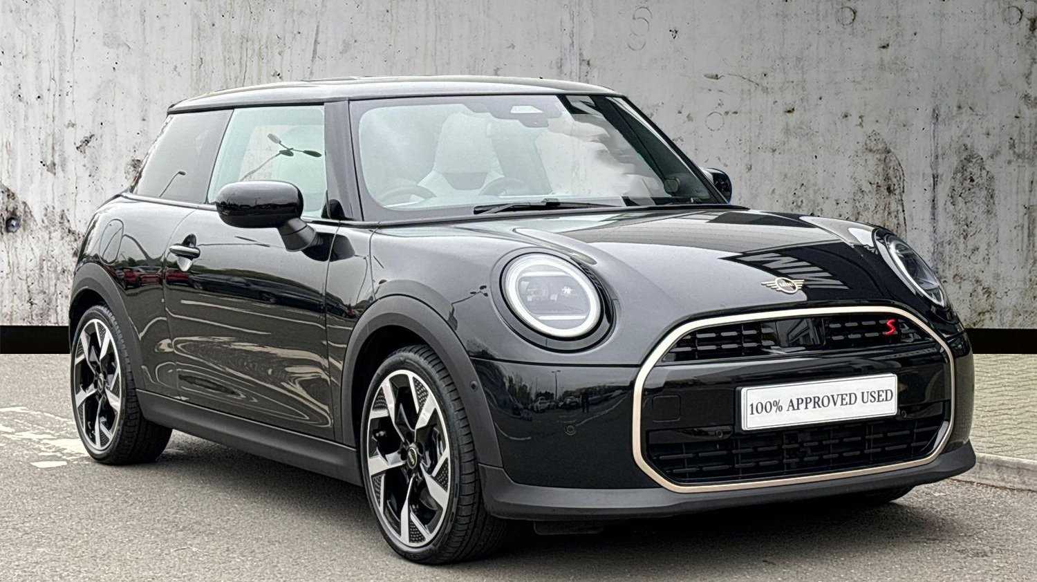 Main listing image - MINI Hatchback