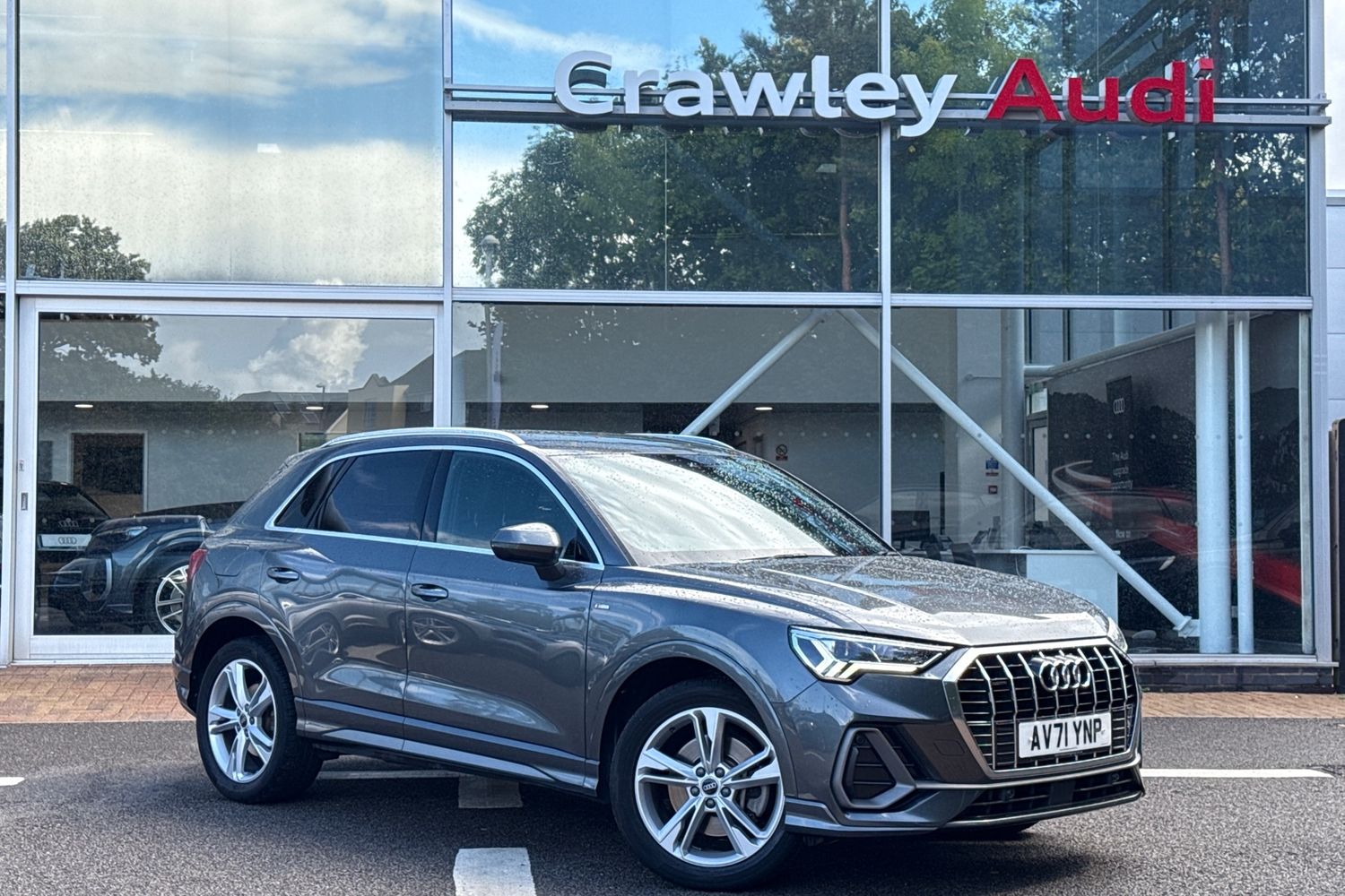 Main listing image - Audi Q3