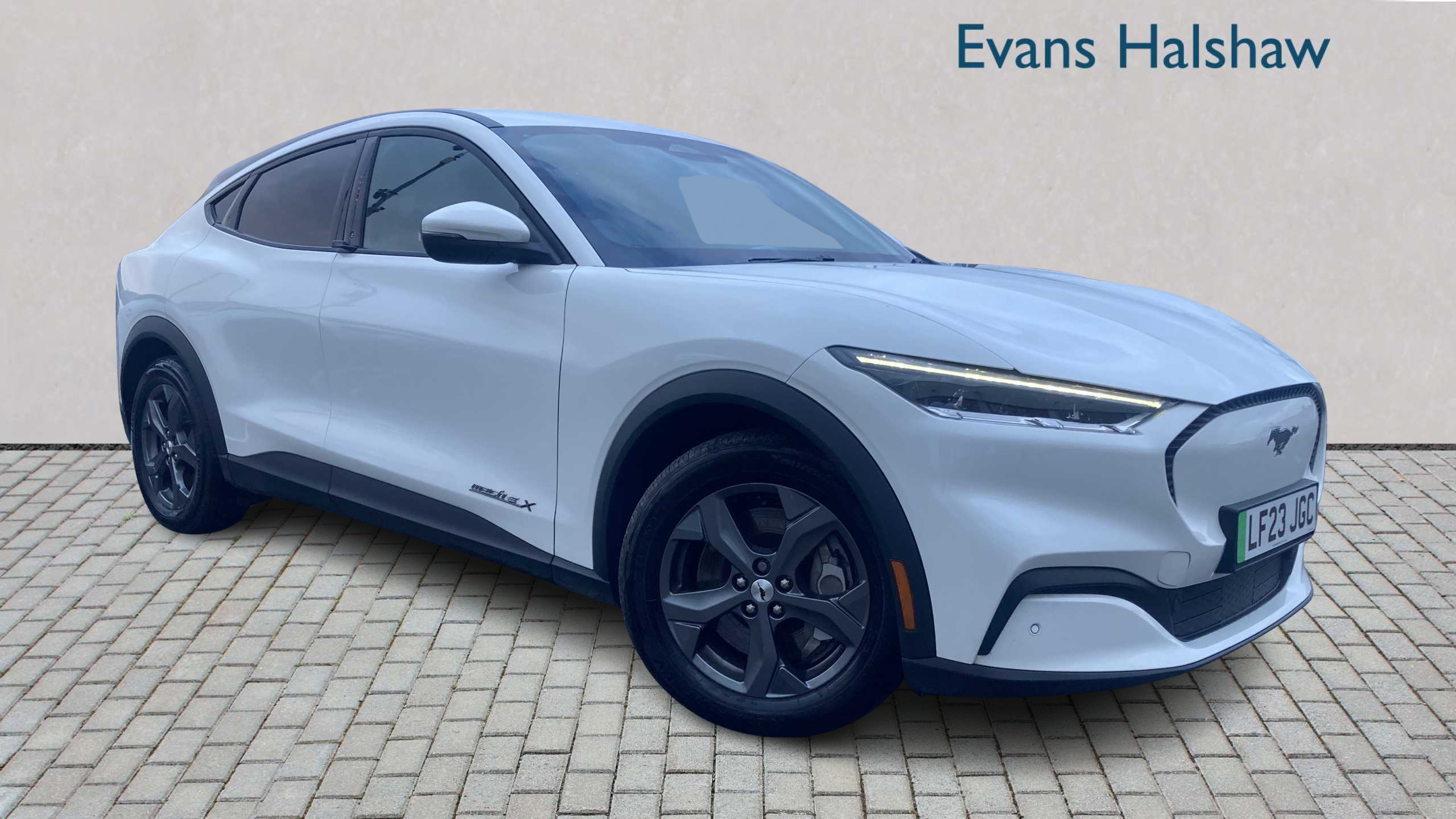 Main listing image - Ford Mustang Mach-E