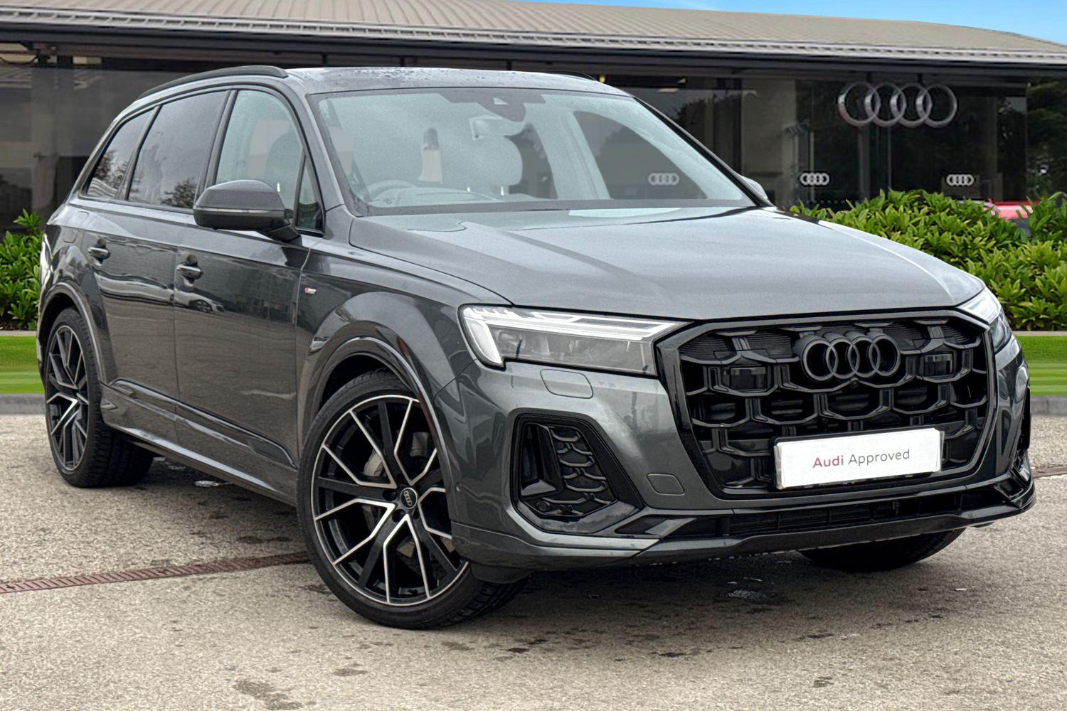 Main listing image - Audi Q7
