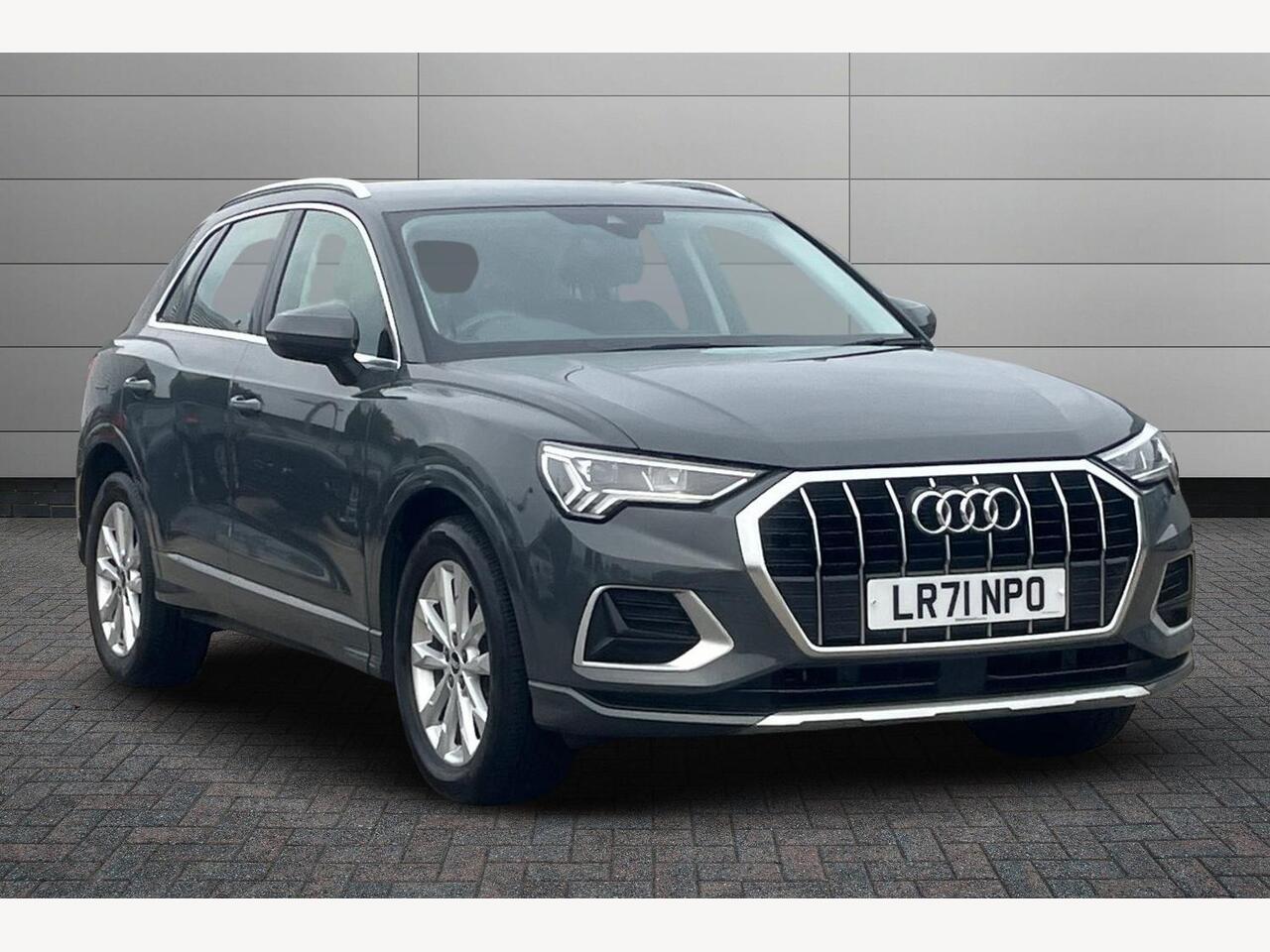 Main listing image - Audi Q3