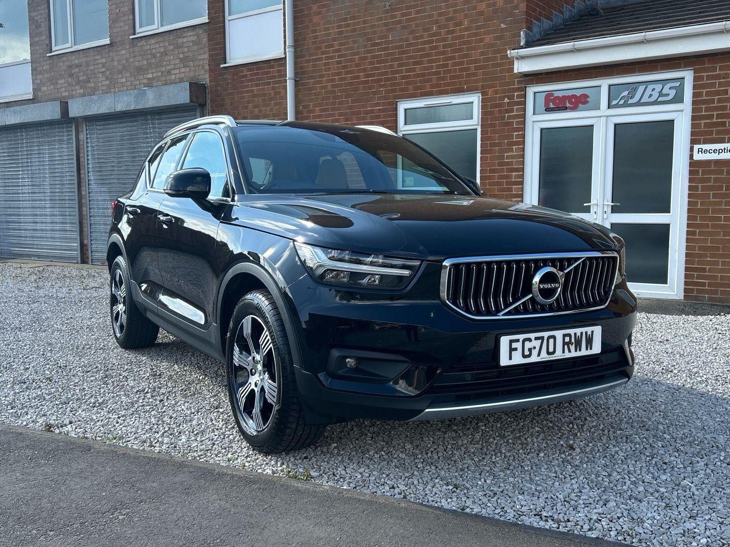 Main listing image - Volvo XC40