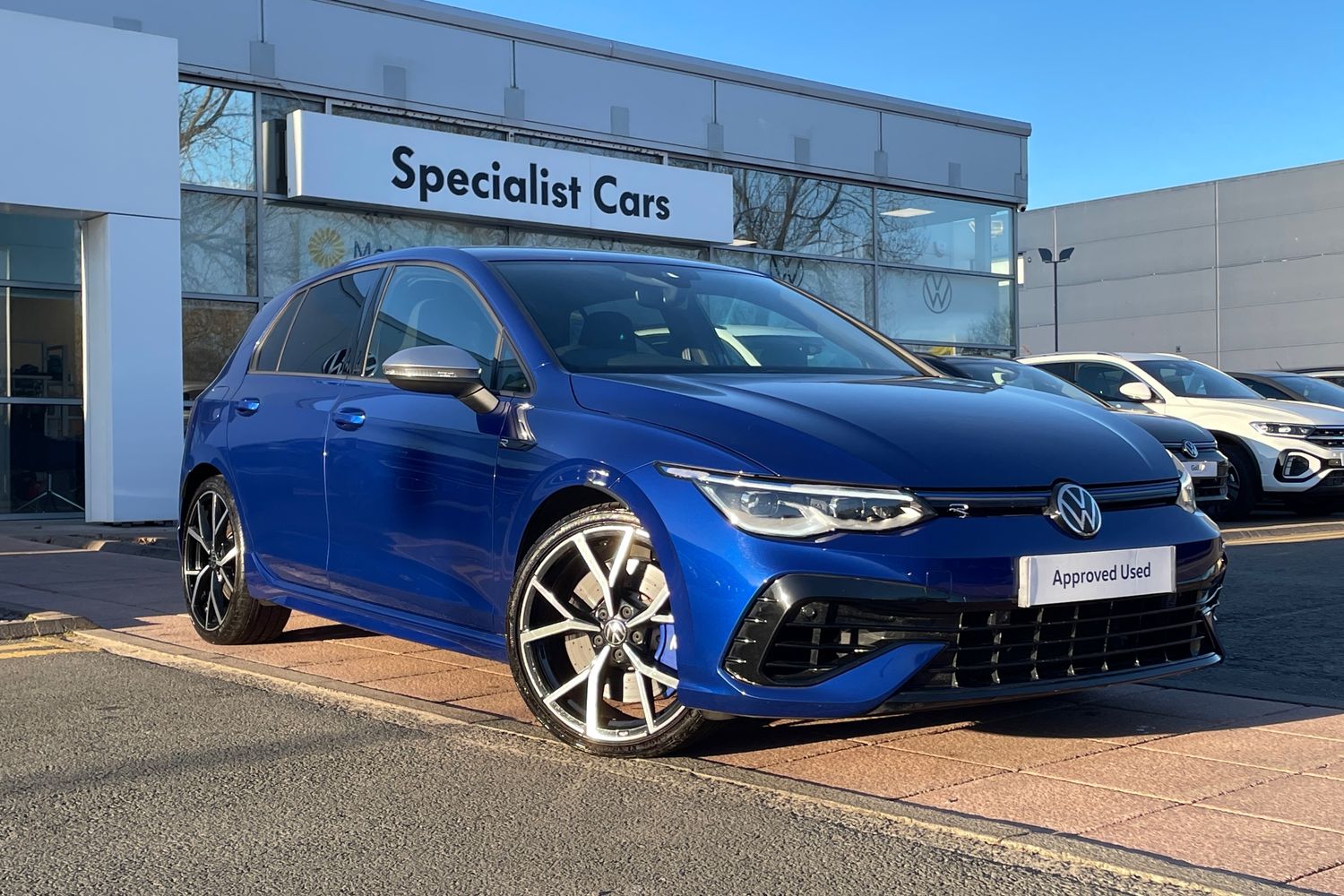 Main listing image - Volkswagen Golf R