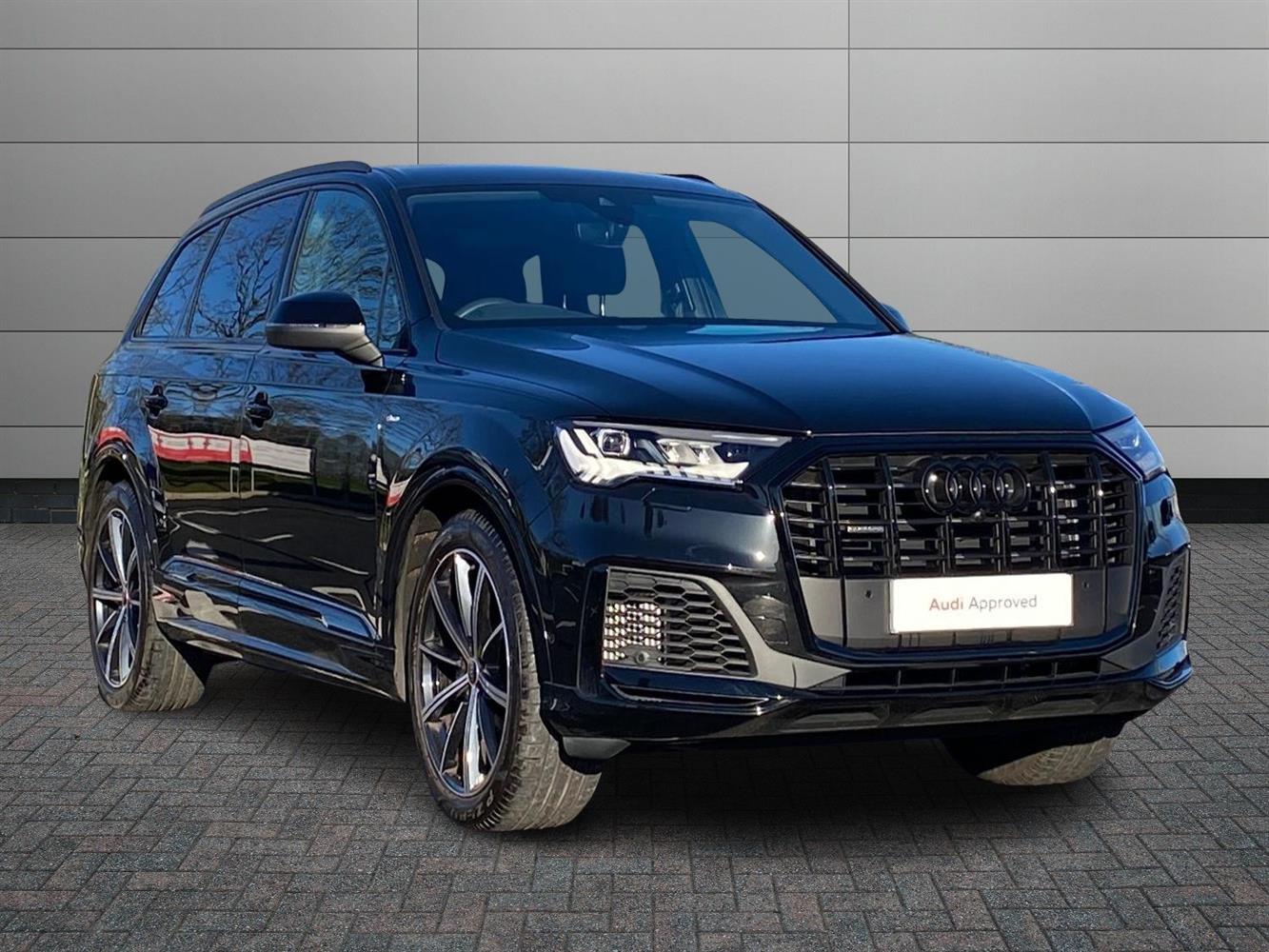 Main listing image - Audi Q7