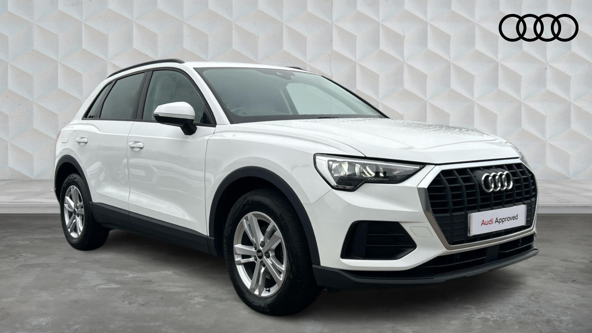 Main listing image - Audi Q3
