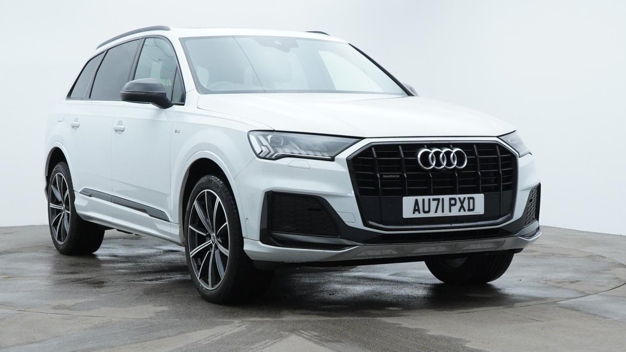 Main listing image - Audi Q7