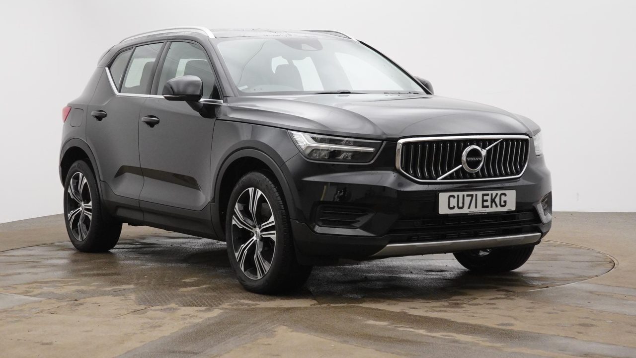 Main listing image - Volvo XC40 Recharge