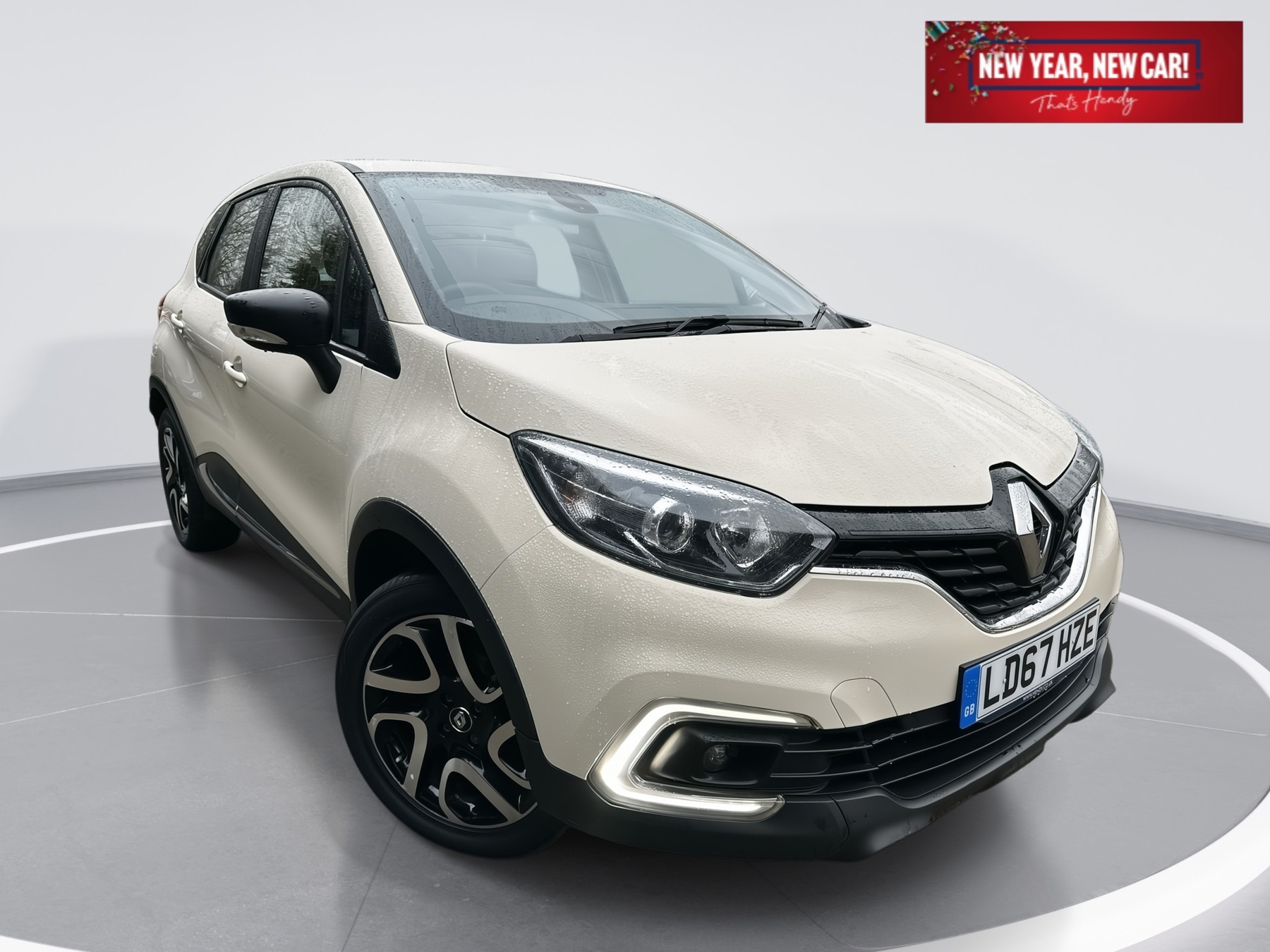 Main listing image - Renault Captur