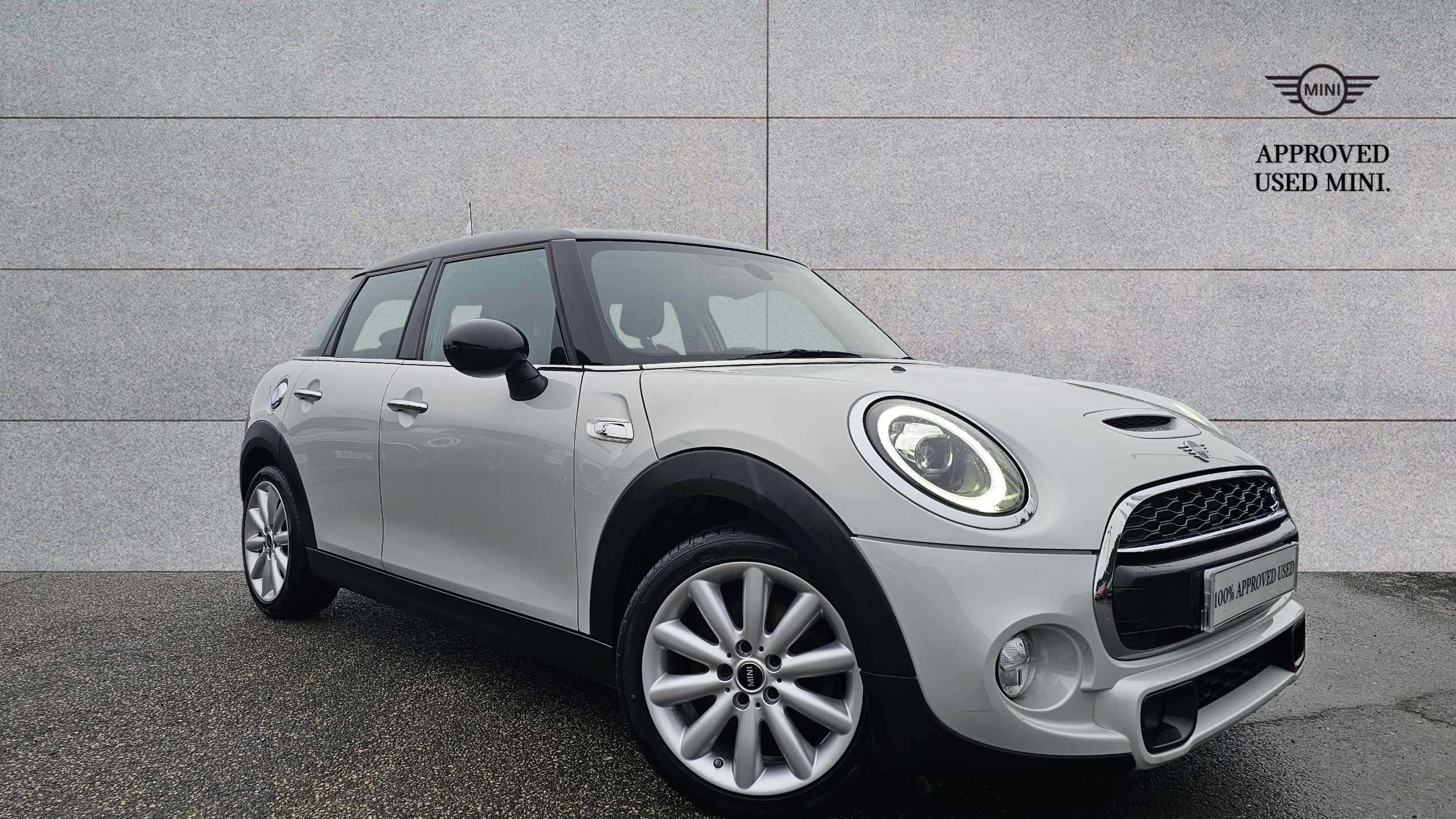Main listing image - MINI Hatchback 5dr