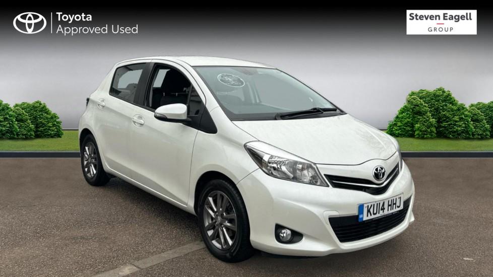 Main listing image - Toyota Yaris