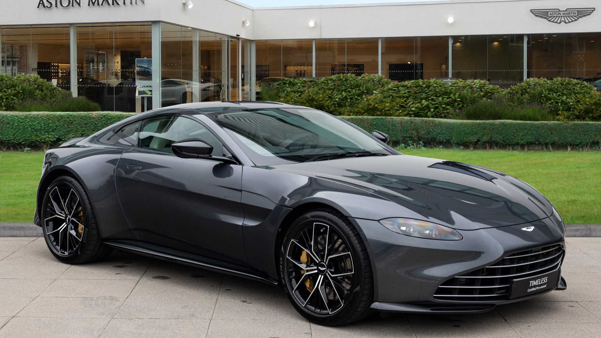 Main listing image - Aston Martin Vantage