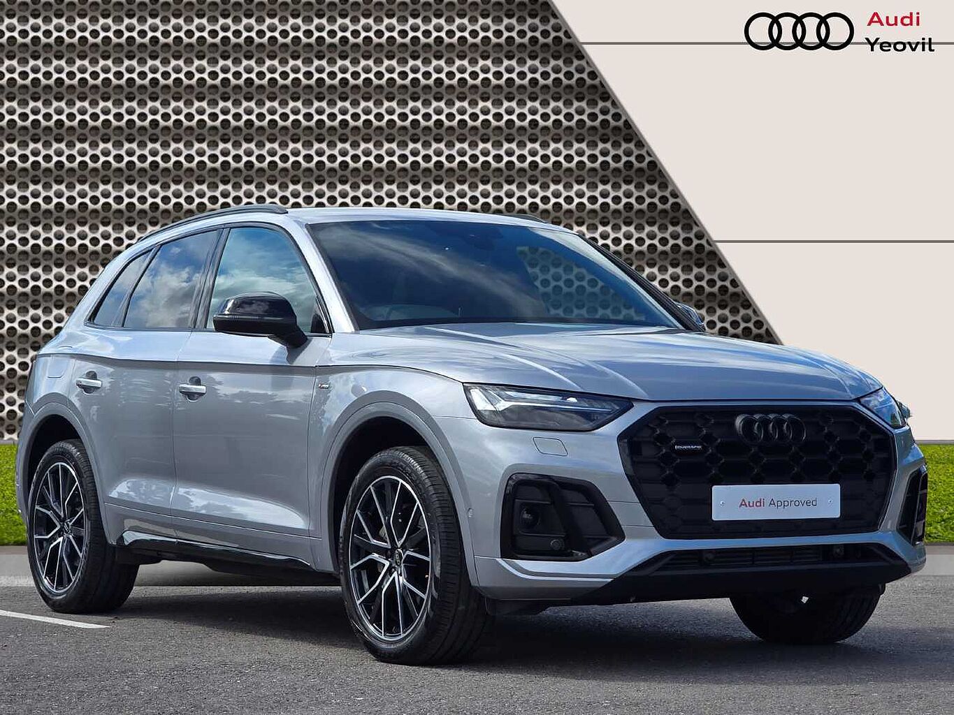 Main listing image - Audi Q5