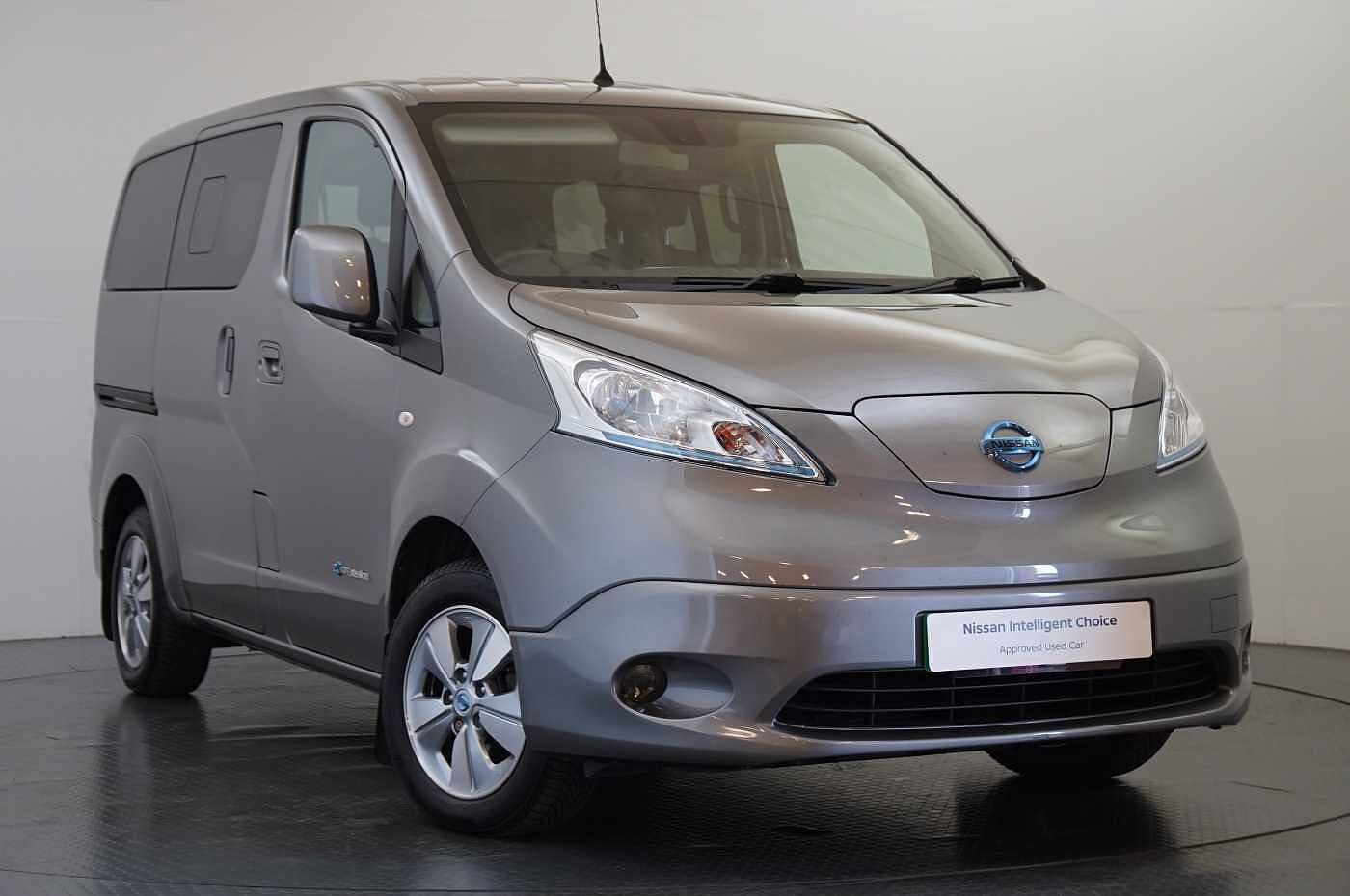 Main listing image - Nissan e-NV200