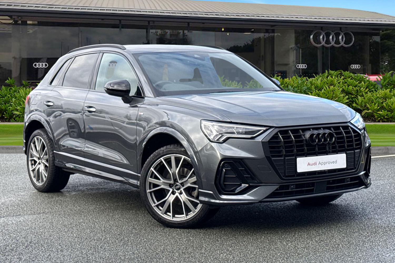 Main listing image - Audi Q3