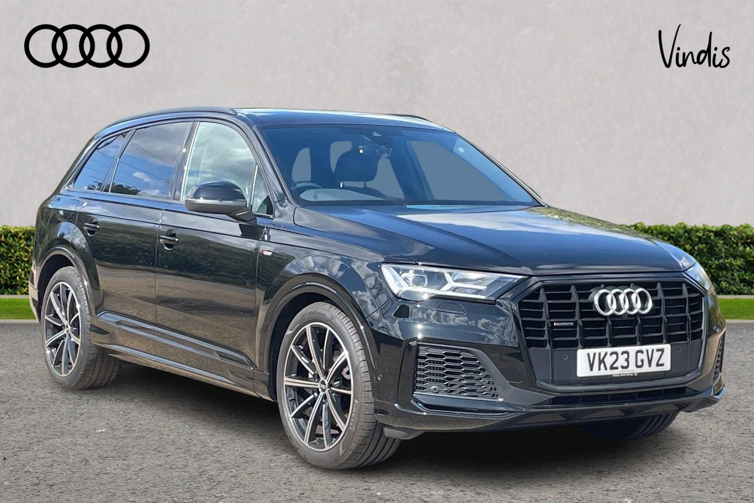 Main listing image - Audi Q7