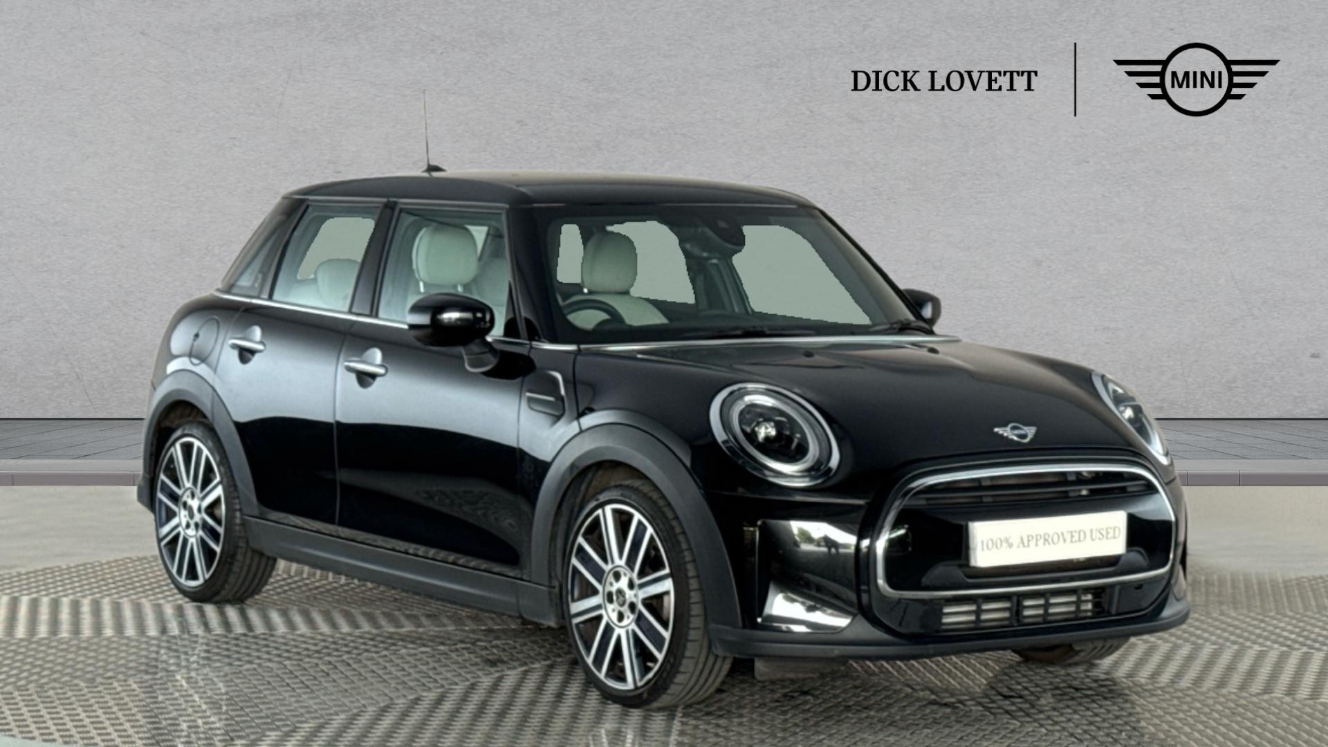 Main listing image - MINI Hatchback 5dr