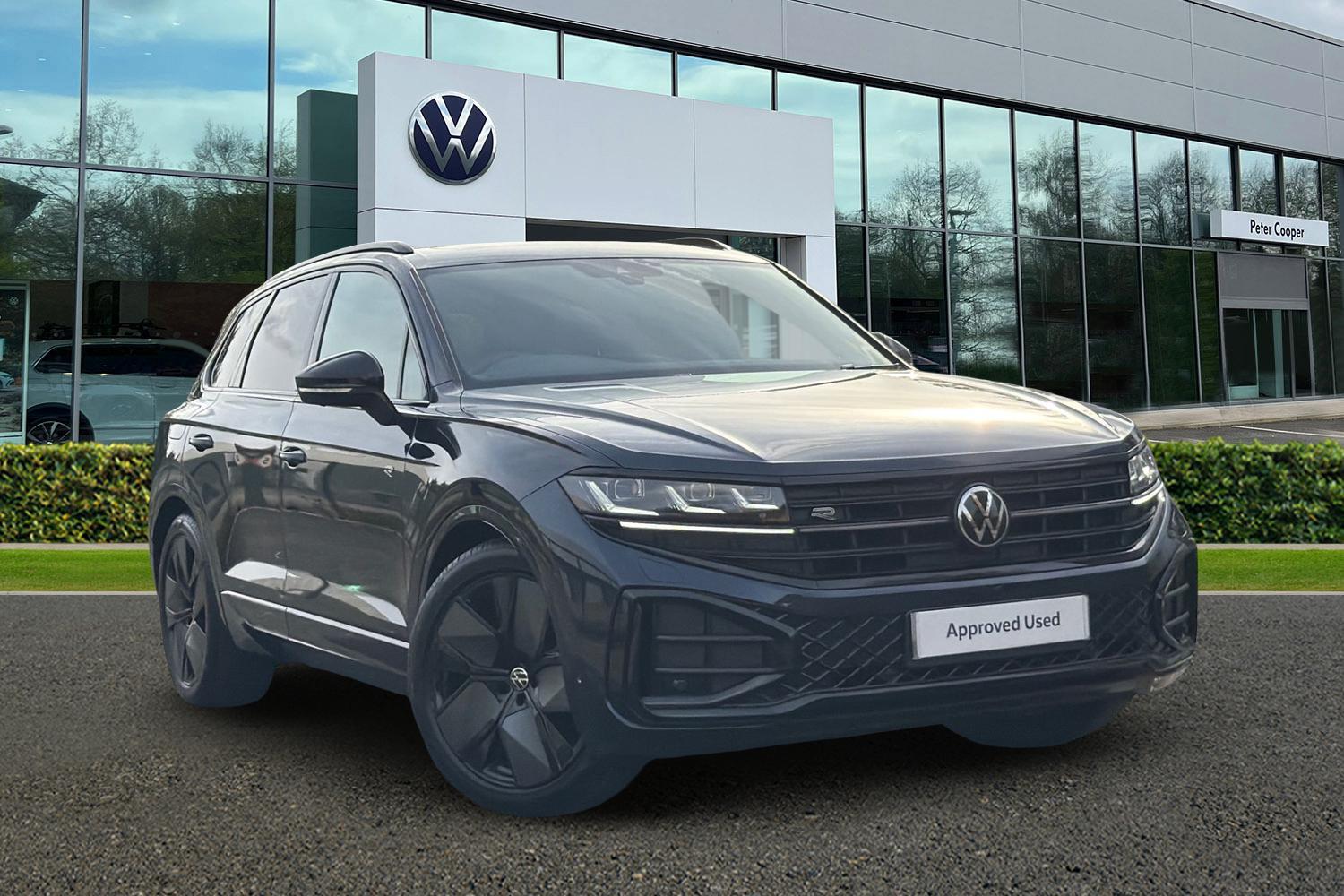 Main listing image - Volkswagen Touareg