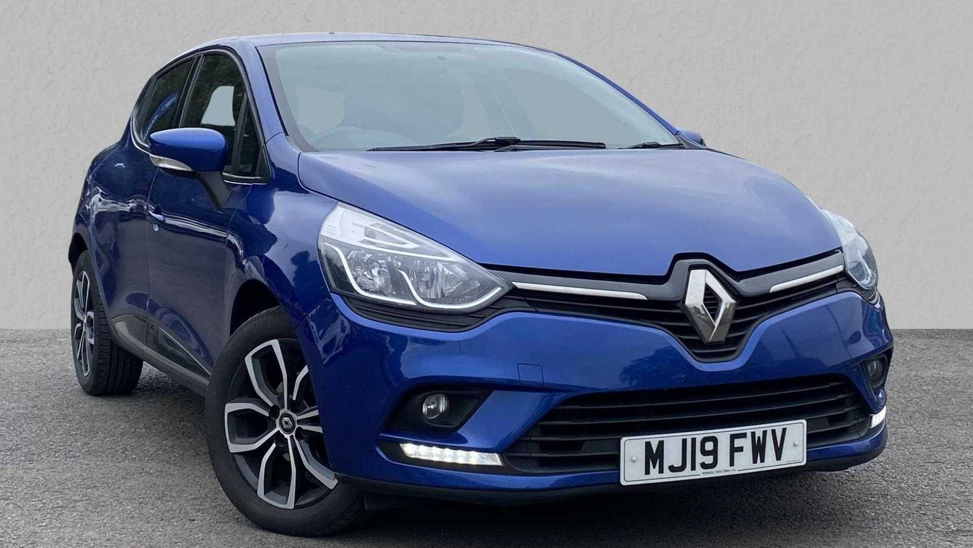 Main listing image - Renault Clio