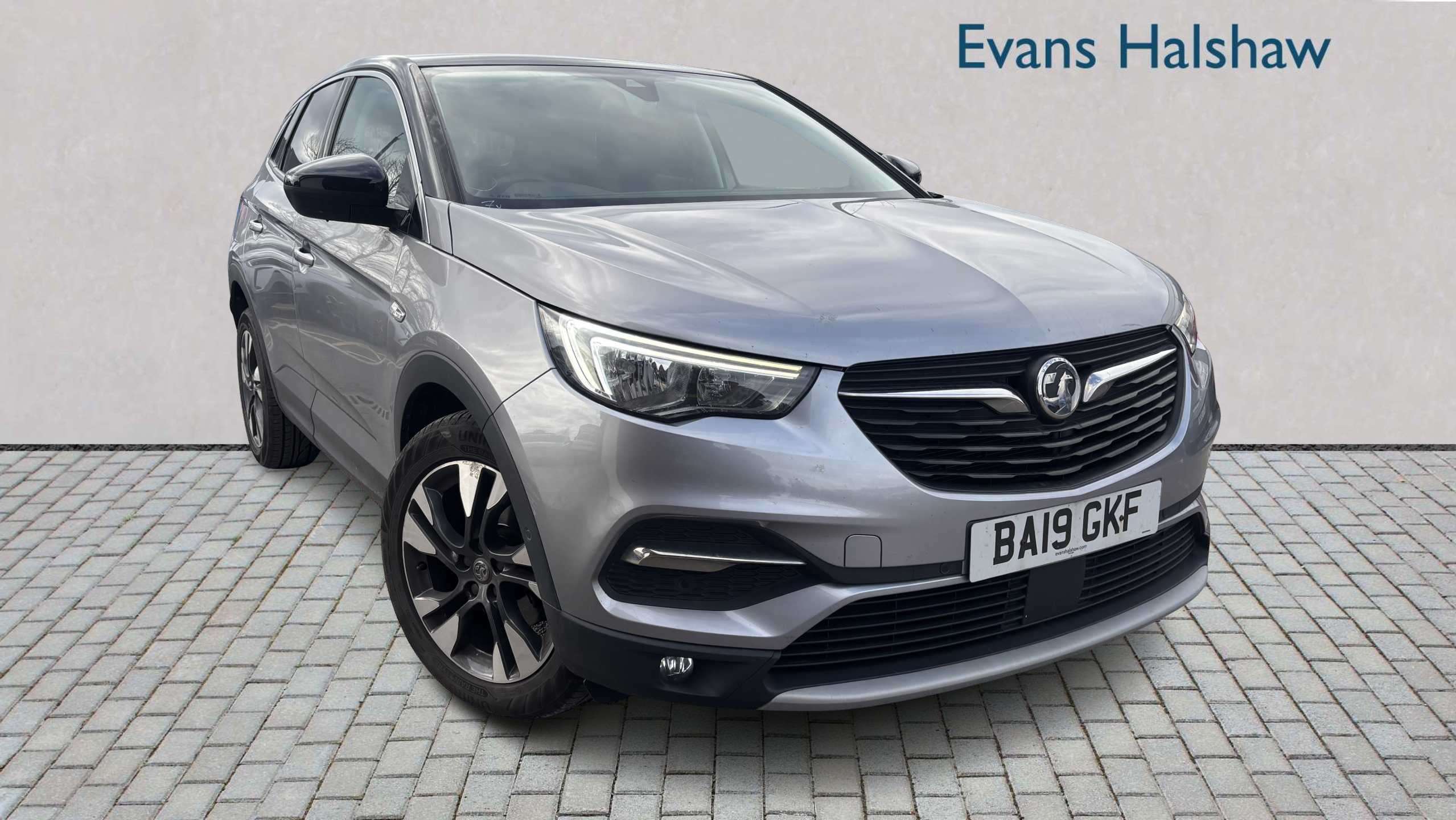 Main listing image - Vauxhall Grandland X