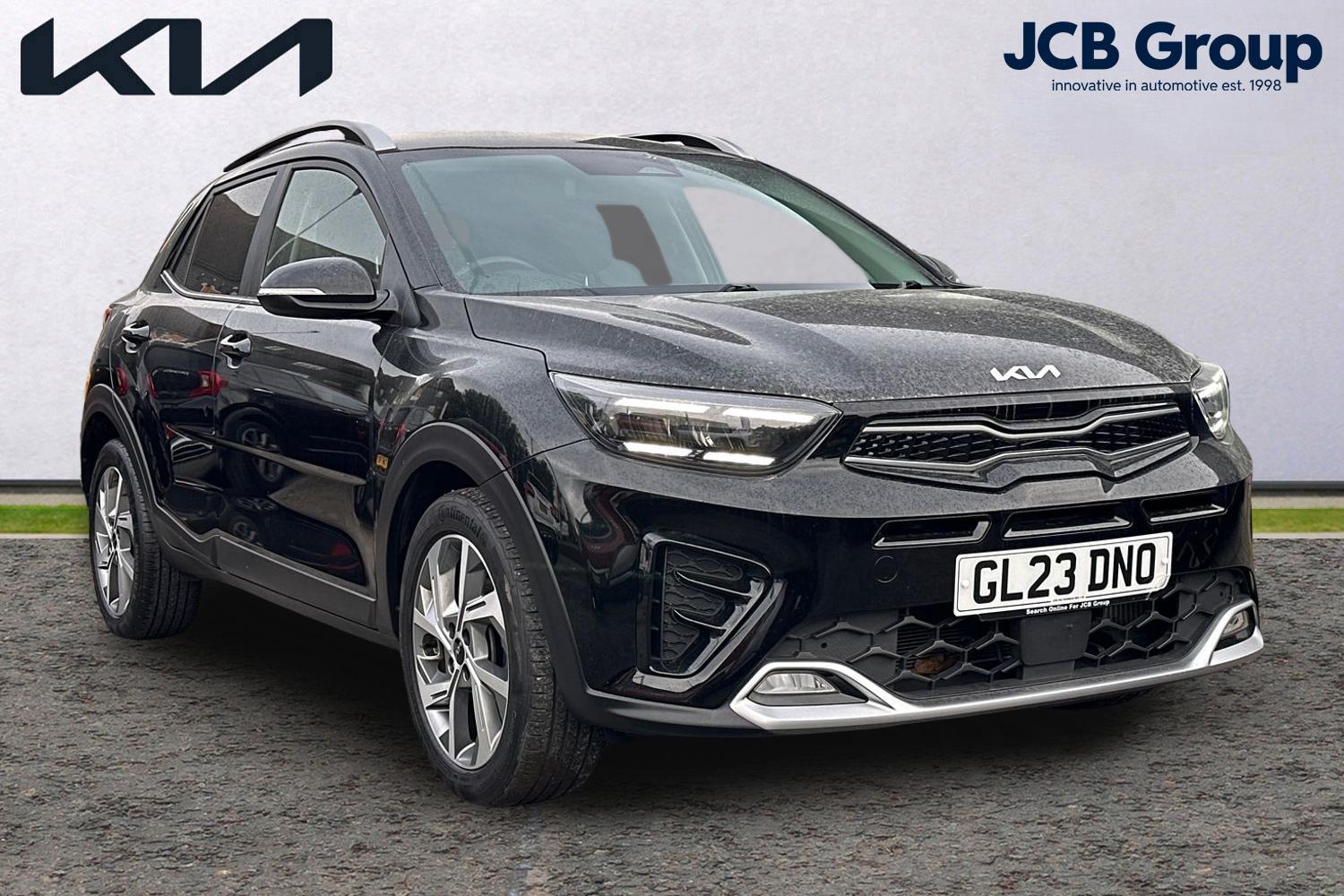 Main listing image - Kia Stonic