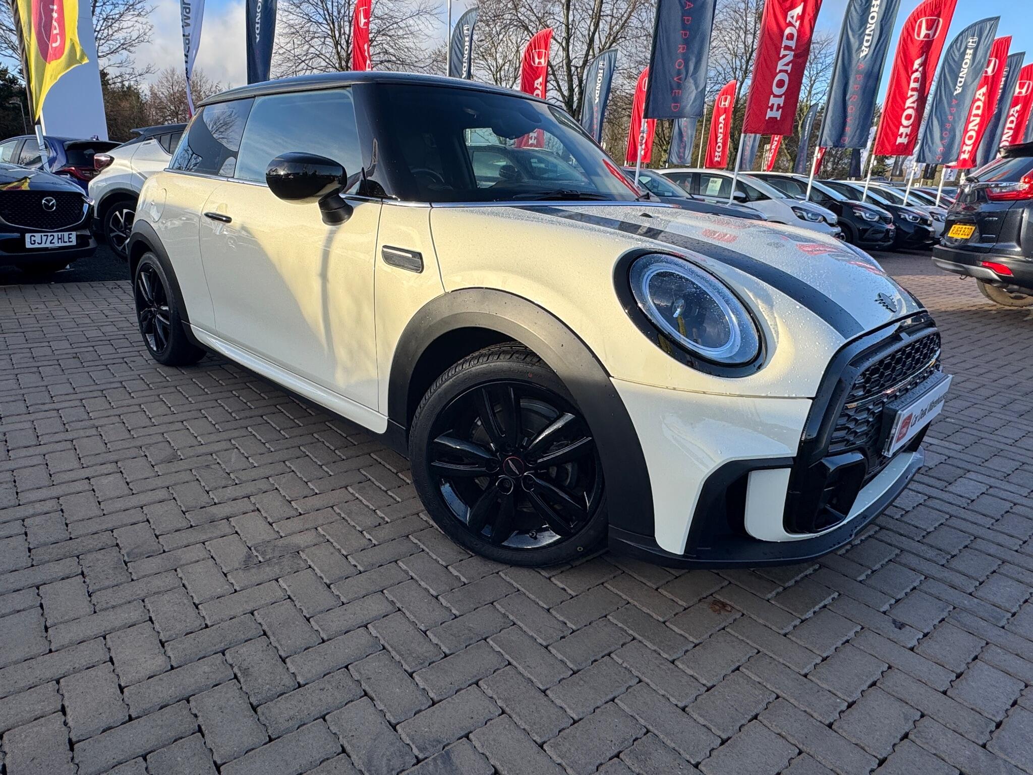 Main listing image - MINI Hatchback