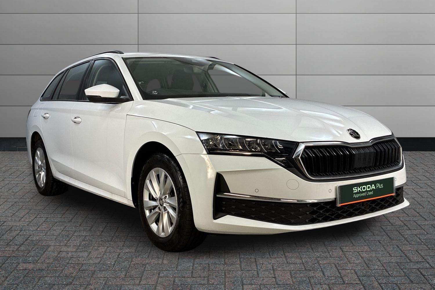 Main listing image - Skoda Octavia Estate