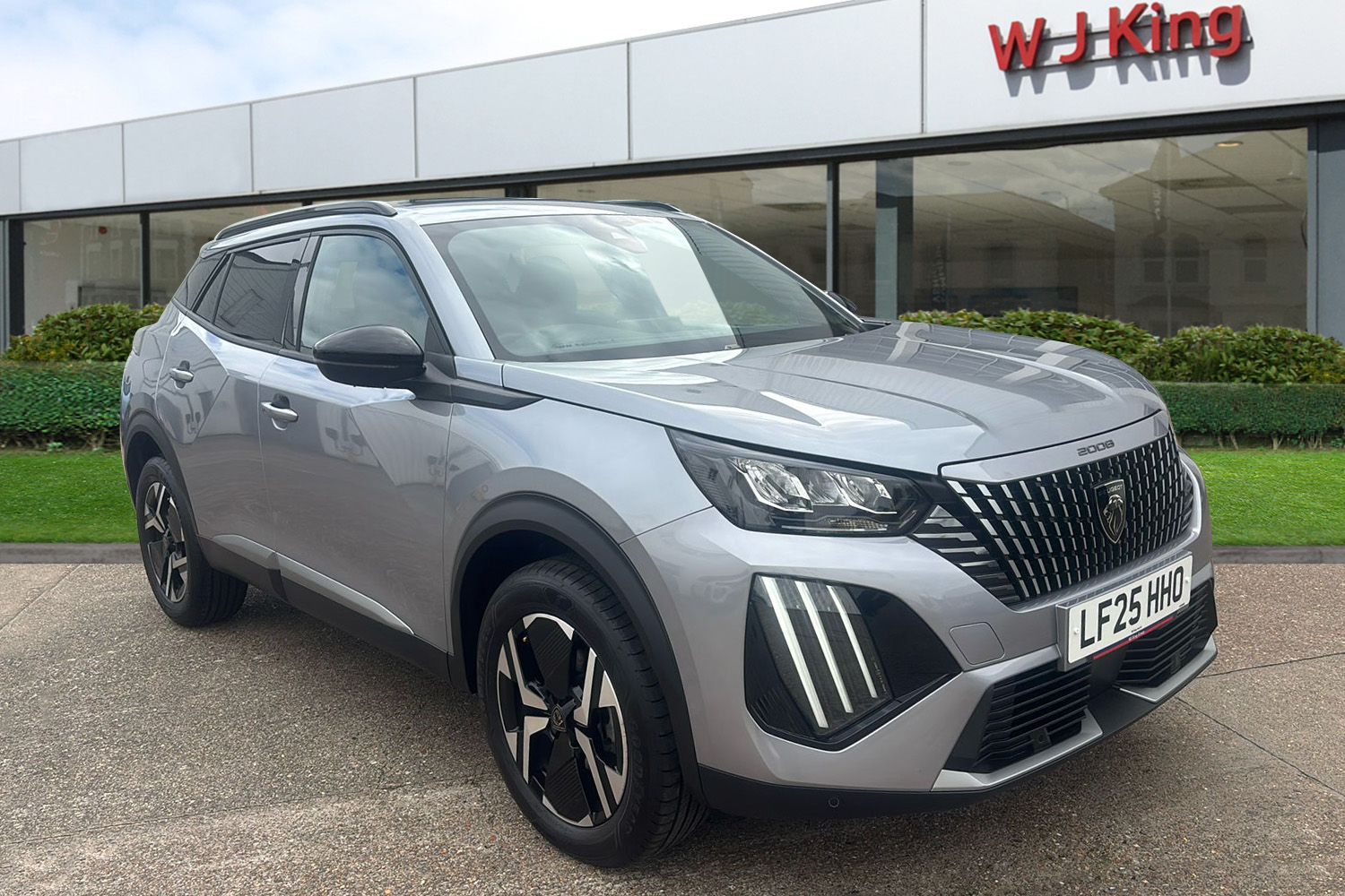 Main listing image - Peugeot 2008