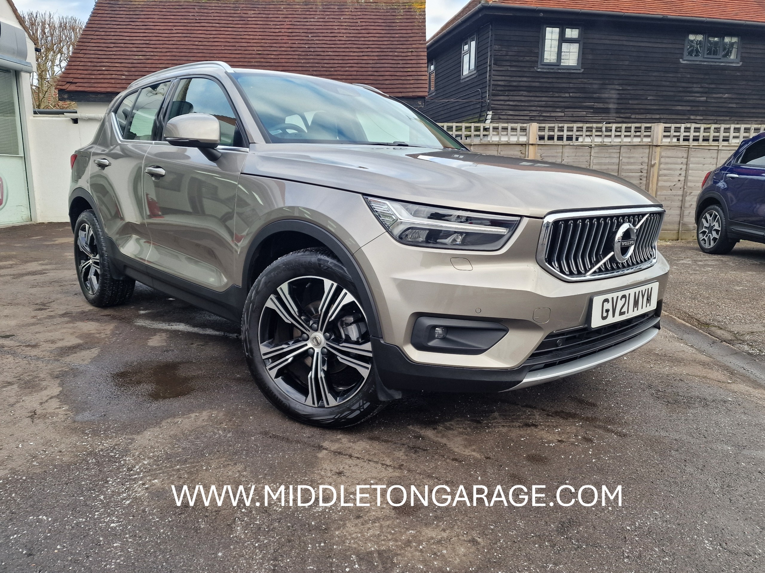 Main listing image - Volvo XC40