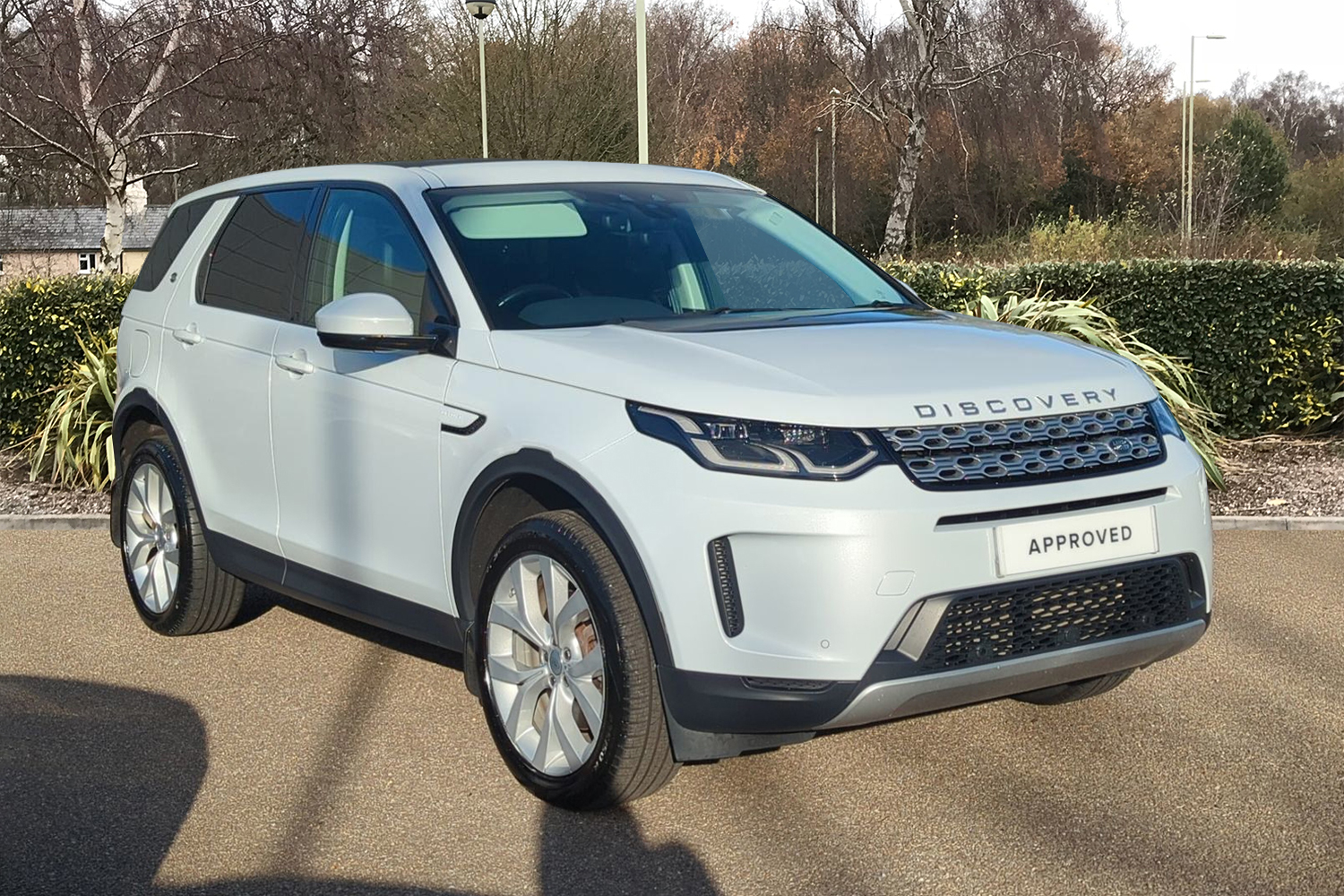 Main listing image - Land Rover Discovery Sport