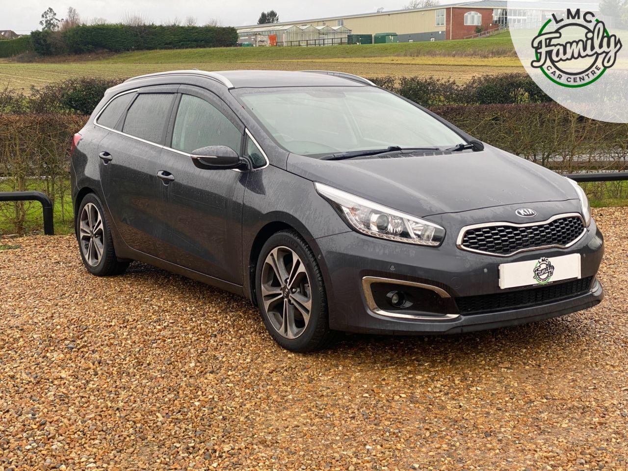 Main listing image - Kia Ceed SW