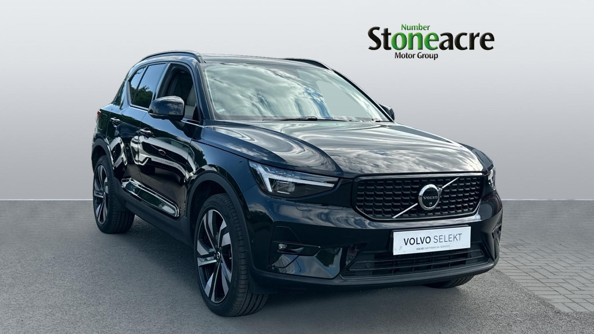 Main listing image - Volvo XC40