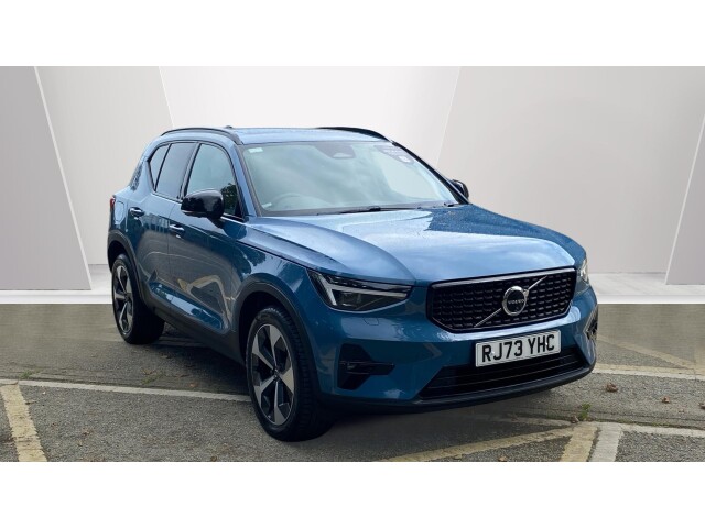 Main listing image - Volvo XC40