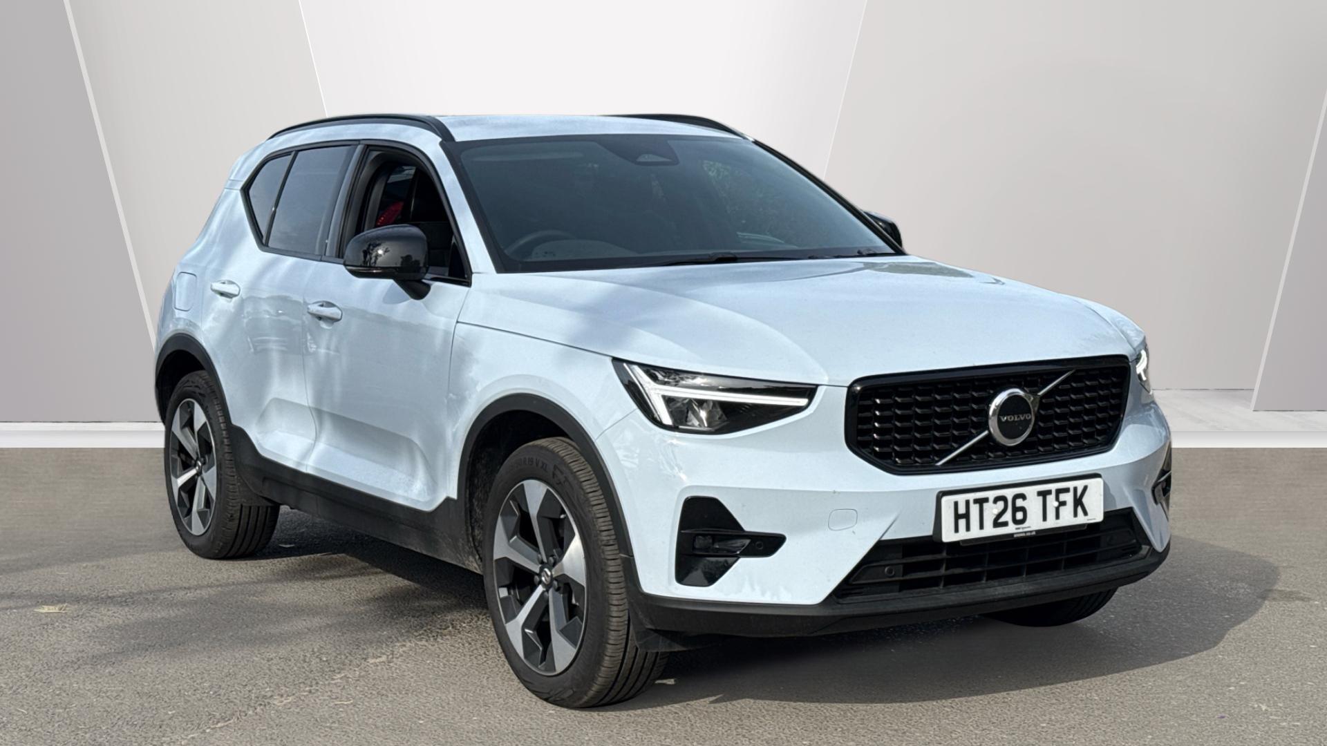 Main listing image - Volvo XC40