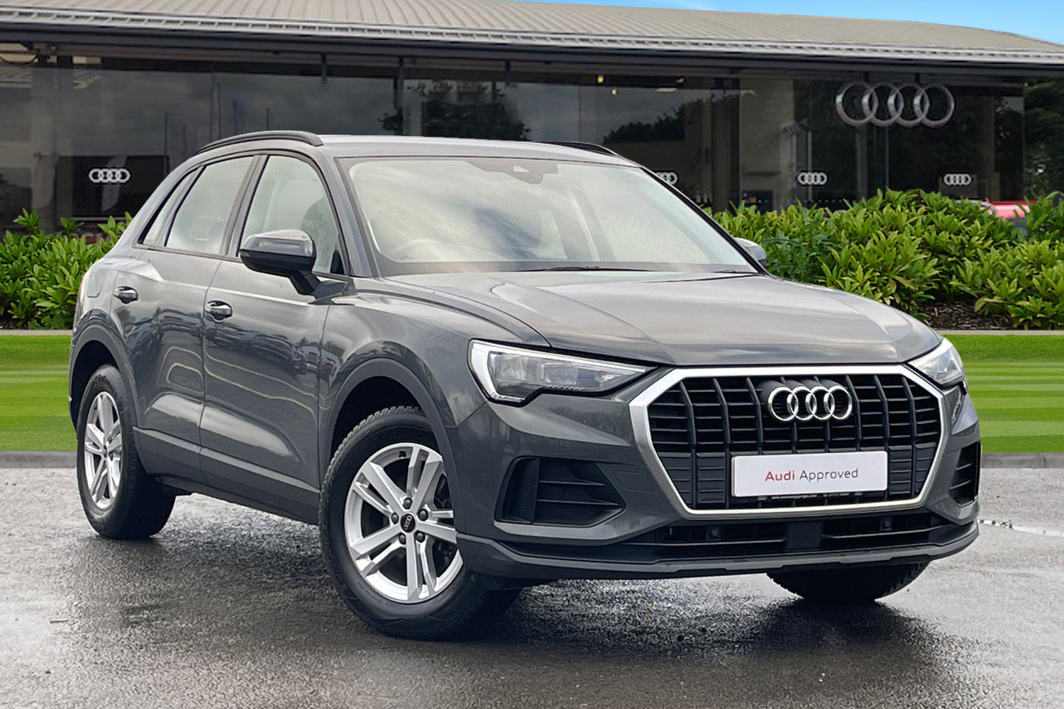 Main listing image - Audi Q3