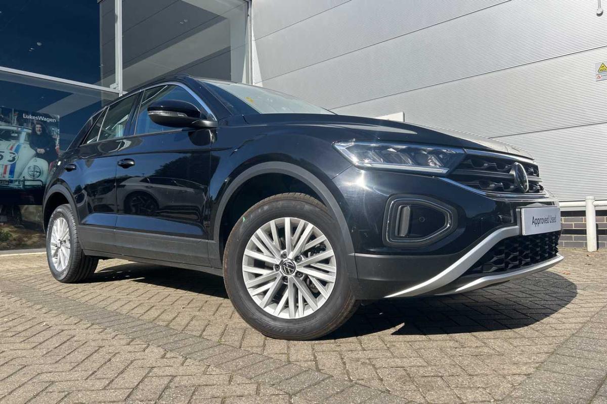 Main listing image - Volkswagen T-Roc