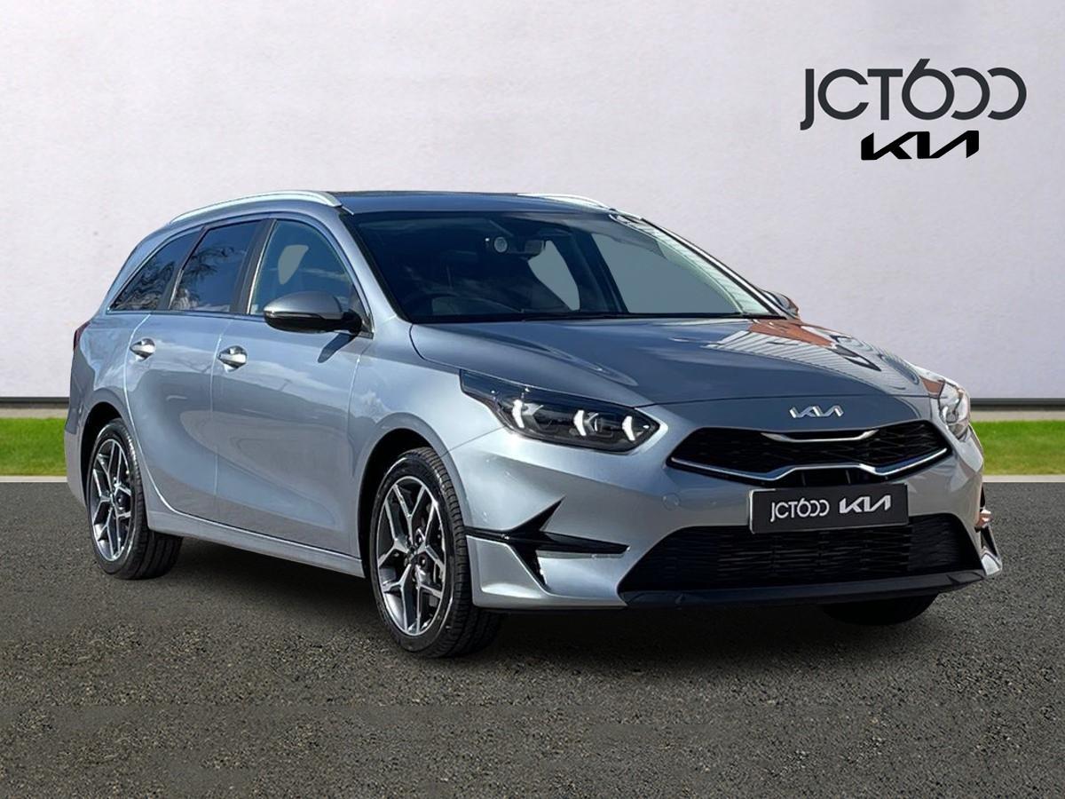 Main listing image - Kia Ceed SW